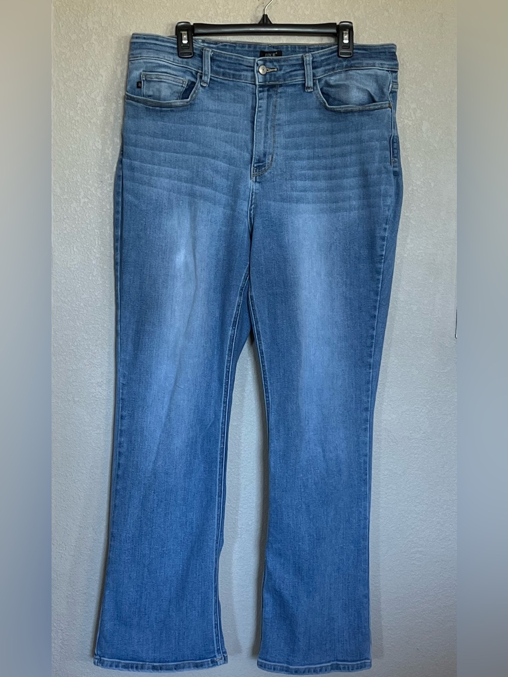 Judy Blue Light-Medium Wash Bootcut Jeans